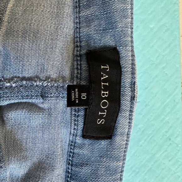 Adorable Talbots Denim Skirt with Ruffled Hem - Picture 3 of 5